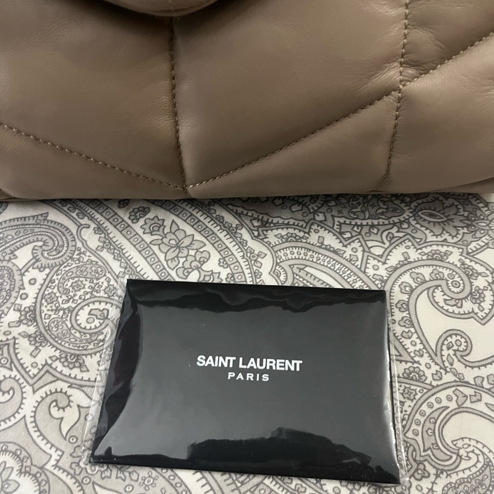 Yves Saint Laurent Beige Quilted Leather Shoulder Bag - Picture 4 of 6